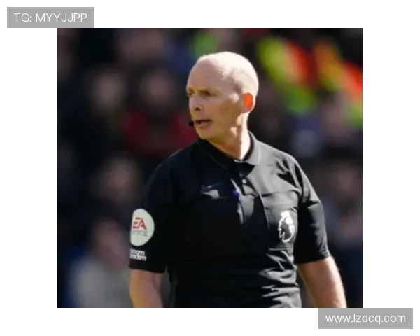 北伦敦狙击者迪恩直言与温格不合或影响执法表现 北伦敦狙击者迪恩直言与温格不合或影响执法表现